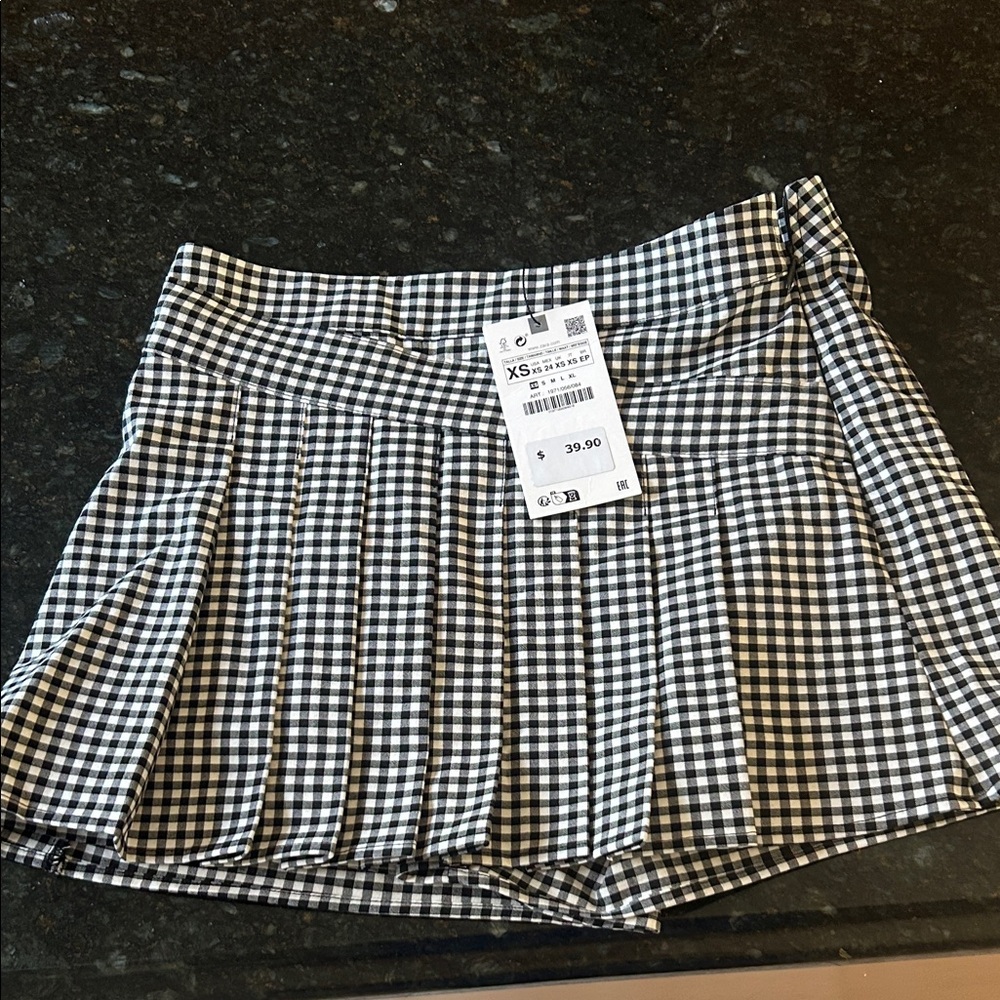 Zara Black and White Checkered Mini Skirt